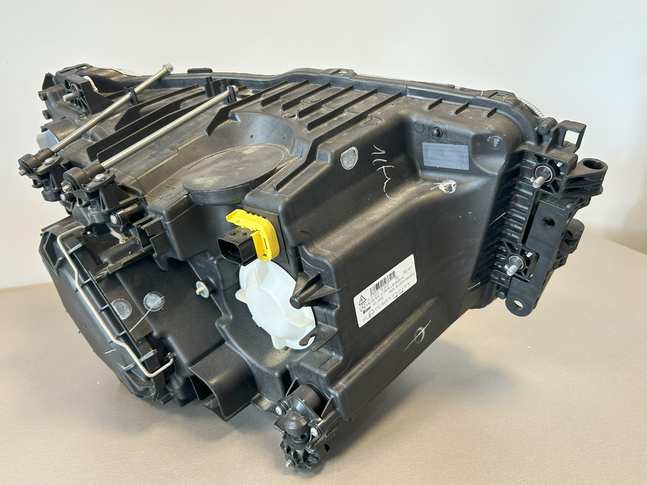 MERCEDES-BENZ brand new original OEM Mercedes-Benz headlight LEFT BI-XENON MP4, MP5 - Lampu depan: gambar 5 MERCEDES-BENZ brand new original OEM Mercedes-Benz headlight LEFT BI-XENON MP4, MP5 - Lampu depan: gambar 5