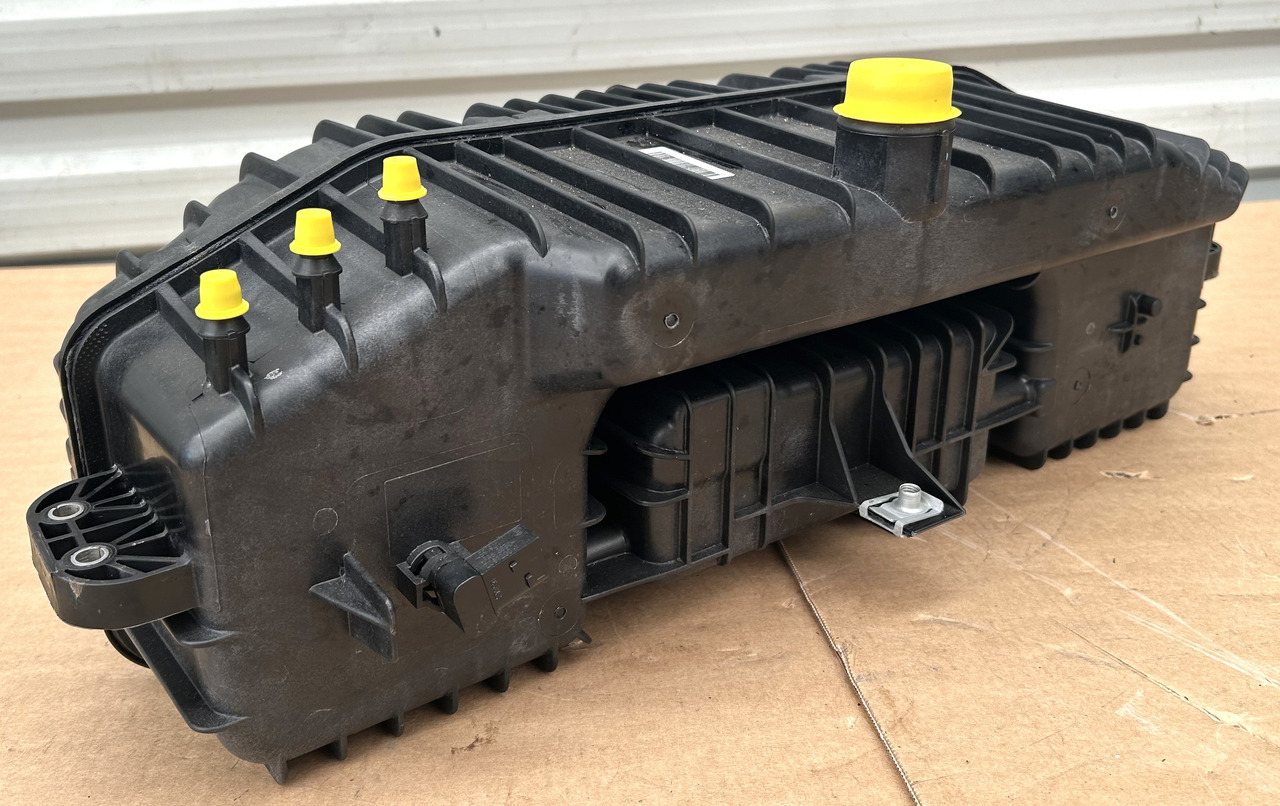 MERCEDES COOLANT EXPANSION TANK AROCS ACTROS MP4 MP5 - Tangki ekspansi: gambar 4 MERCEDES COOLANT EXPANSION TANK AROCS ACTROS MP4 MP5 - Tangki ekspansi: gambar 4
