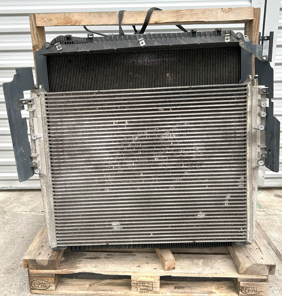 Mercedes ACTROS MP4 COOLERS SET - Radiator: gambar 1 Mercedes ACTROS MP4 COOLERS SET - Radiator: gambar 1