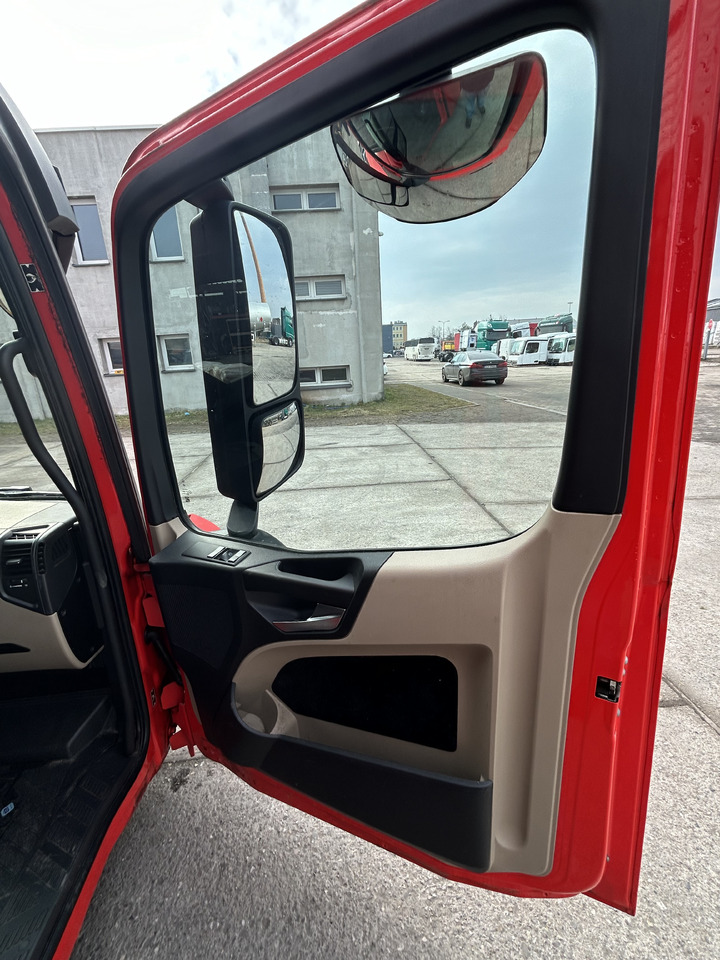 Kabin Mercedes Actros MP4: gambar 12