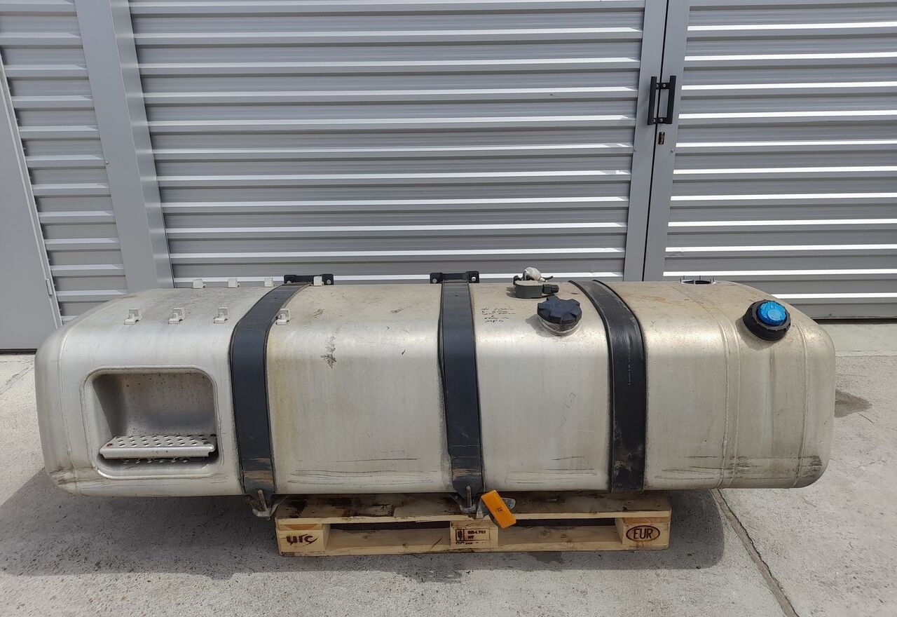 Mercedes-Benz ACTROS MP4 660L A9604703501 Mercedes-Benz truck - Tangki bahan bakar untuk Truk: gambar 1 Mercedes-Benz ACTROS MP4 660L A9604703501 Mercedes-Benz truck - Tangki bahan bakar untuk Truk: gambar 1