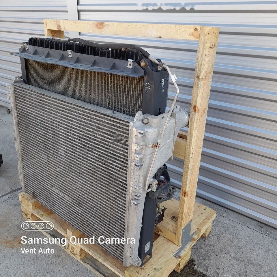 Intercooler untuk Truk Mercedes-Benz ACTROS MP4 A9605003601 / A9605000002   Mercedes-Benz A9605003601 / A9605000002: gambar 6 Intercooler untuk Truk Mercedes-Benz ACTROS MP4 A9605003601 / A9605000002   Mercedes-Benz A9605003601 / A9605000002: gambar 6