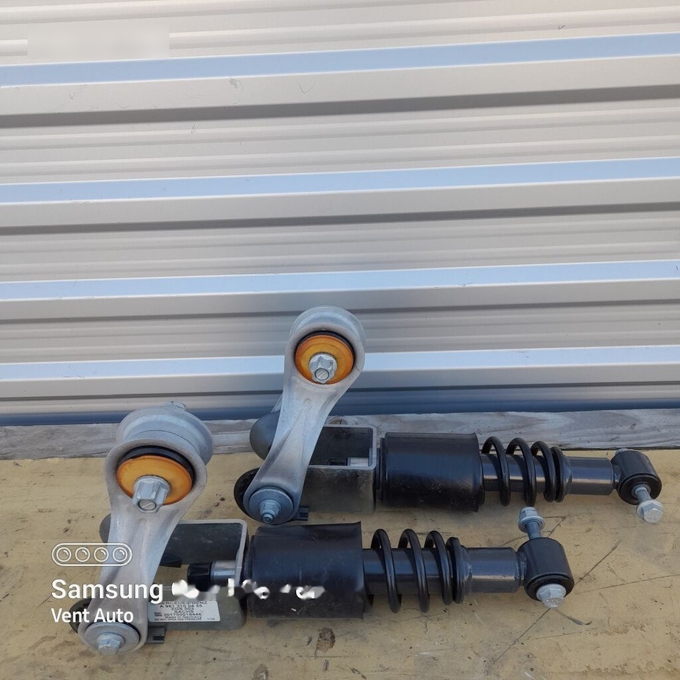 Mercedes-Benz ACTROS MP5 A9613100455 / A9613105255 / A9623101955 Mercedes-Benz A9613100455 / A9613105255 / A9623101955 - Penyerap guncangan untuk Truk: gambar 4 Mercedes-Benz ACTROS MP5 A9613100455 / A9613105255 / A9623101955 Mercedes-Benz A9613100455 / A9613105255 / A9623101955 - Penyerap guncangan untuk Truk: gambar 4