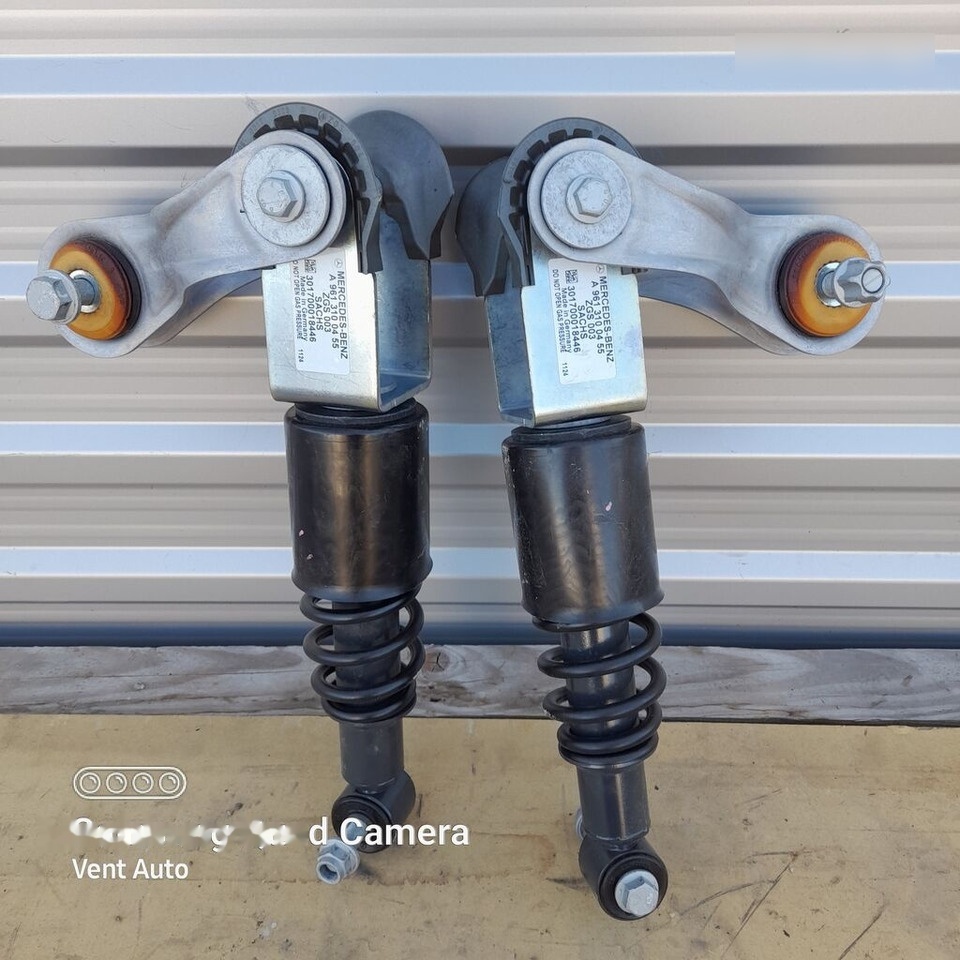 Mercedes-Benz ACTROS MP5 A9613100455 / A9613105255 / A9623101955 Mercedes-Benz A9613100455 / A9613105255 / A9623101955 - Penyerap guncangan untuk Truk: gambar 1 Mercedes-Benz ACTROS MP5 A9613100455 / A9613105255 / A9623101955 Mercedes-Benz A9613100455 / A9613105255 / A9623101955 - Penyerap guncangan untuk Truk: gambar 1