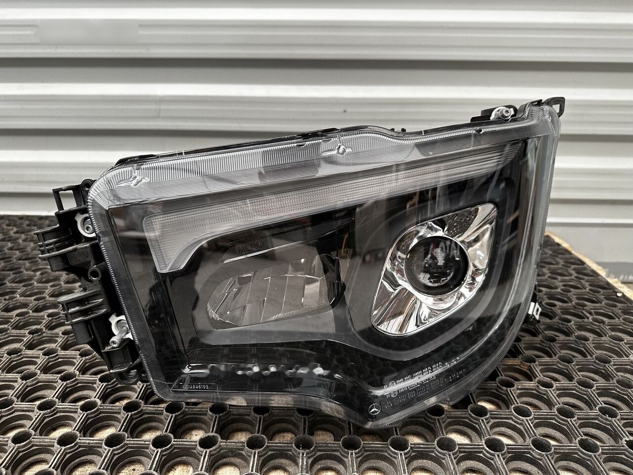 Mercedes-Benz LED ACTROS AROCS MP5 Mercedes-Benz ACTROS MP4 - Lampu depan untuk Truk: gambar 2 Mercedes-Benz LED ACTROS AROCS MP5 Mercedes-Benz ACTROS MP4 - Lampu depan untuk Truk: gambar 2