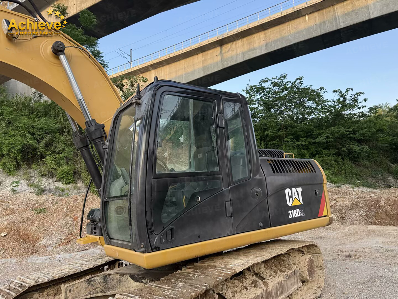 Caterpillar 318DL hydraulic excavator 0.72-0.8 m³ 91 kw/rpm 42.0-42.3 kN Cat® C4.2 【ACHIEVE】 TOP CONDITION!!! - Ekskavator perayap: gambar 5 Caterpillar 318DL hydraulic excavator 0.72-0.8 m³ 91 kw/rpm 42.0-42.3 kN Cat® C4.2 【ACHIEVE】 TOP CONDITION!!! - Ekskavator perayap: gambar 5
