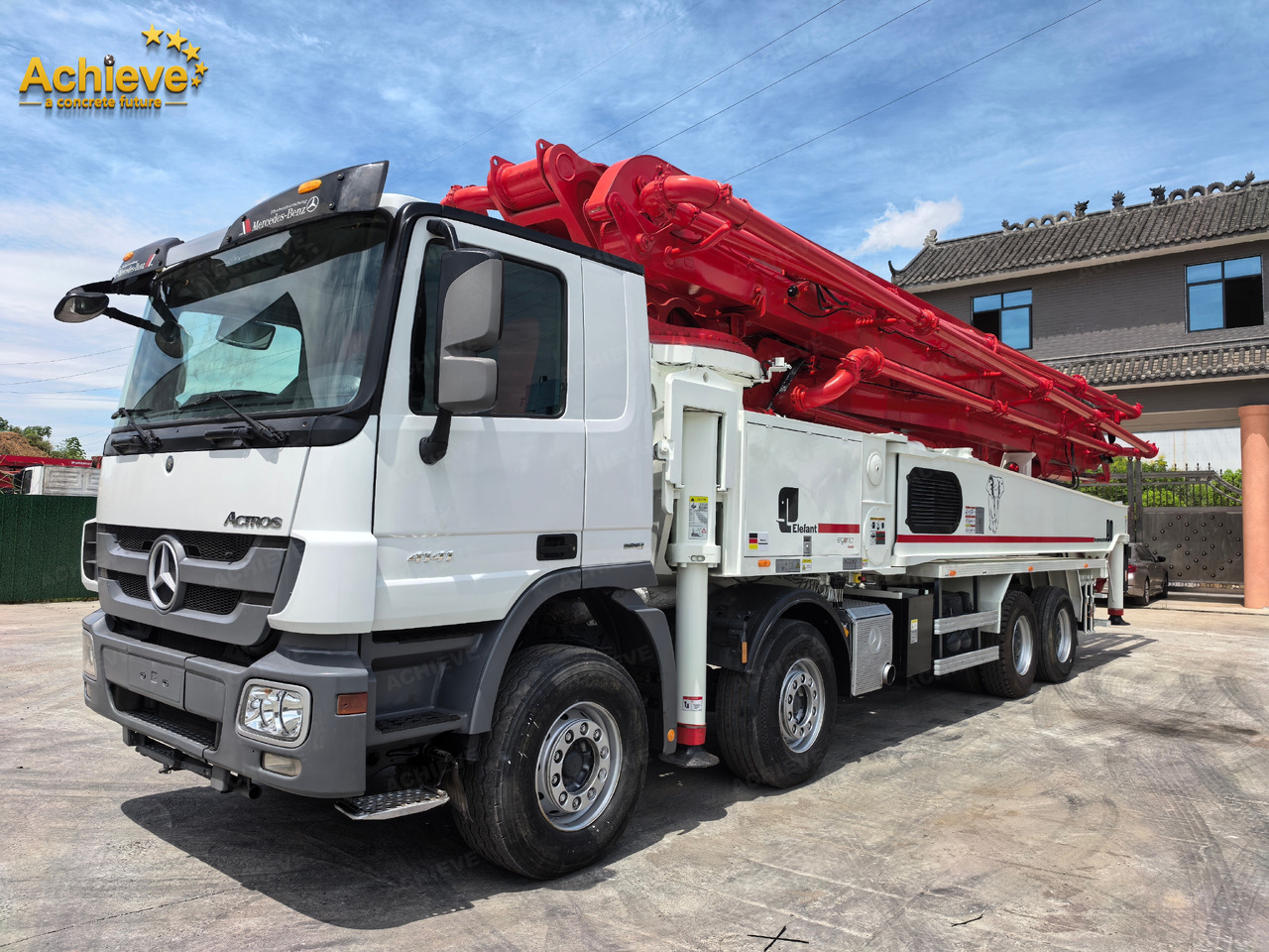Putzmeister Putzmeister M56-4RZ Actros 4141Mercedes-Benz Concrete pump truck 【ACHIEVE】TOP CONDITION!!! - Truk pompa beton: gambar 5 Putzmeister Putzmeister M56-4RZ Actros 4141Mercedes-Benz Concrete pump truck 【ACHIEVE】TOP CONDITION!!! - Truk pompa beton: gambar 5
