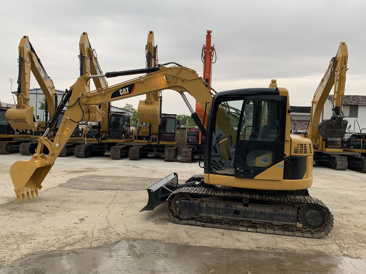 Caterpillar 308 Mini Excavator Used Machine Good Price on Sale - Ekskavator perayap: gambar 3 Caterpillar 308 Mini Excavator Used Machine Good Price on Sale - Ekskavator perayap: gambar 3