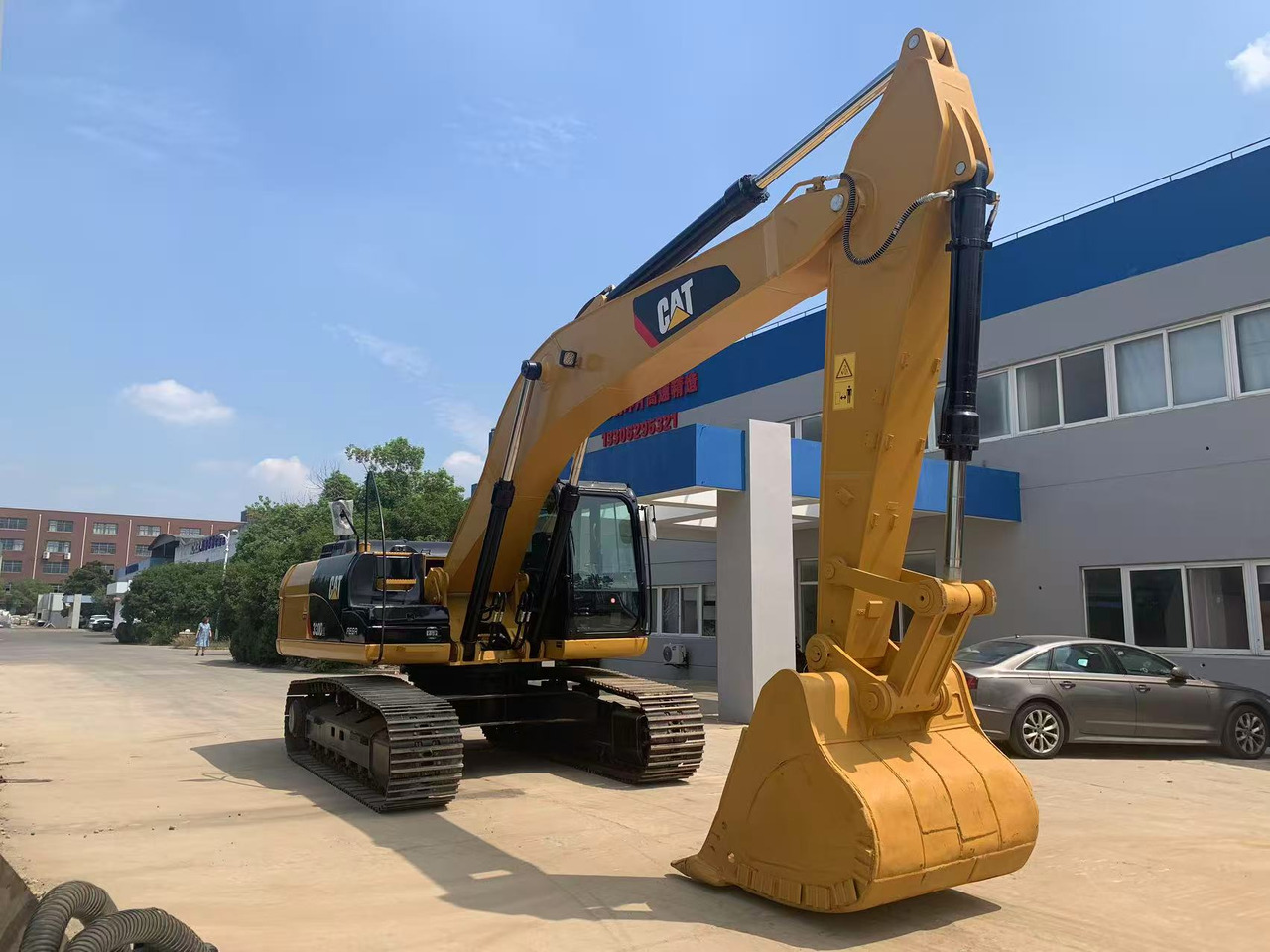 Caterpillar Heavy Mining Excavator CAT 330D, 330D2 - Ekskavator perayap: gambar 3 Caterpillar Heavy Mining Excavator CAT 330D, 330D2 - Ekskavator perayap: gambar 3