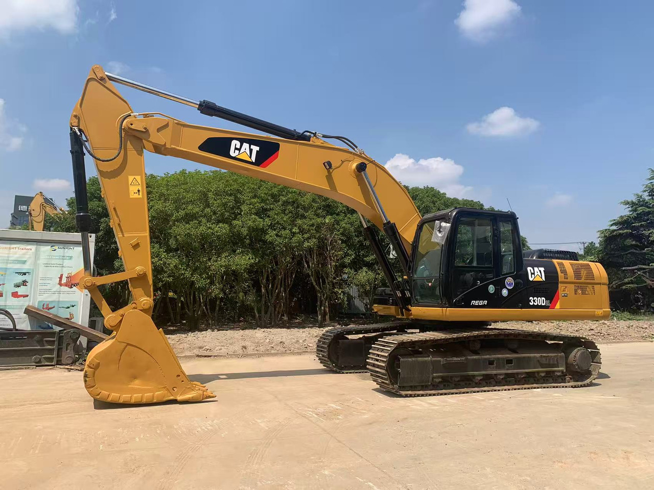 Caterpillar Heavy Mining Excavator CAT 330D, 330D2 - Ekskavator perayap: gambar 1 Caterpillar Heavy Mining Excavator CAT 330D, 330D2 - Ekskavator perayap: gambar 1