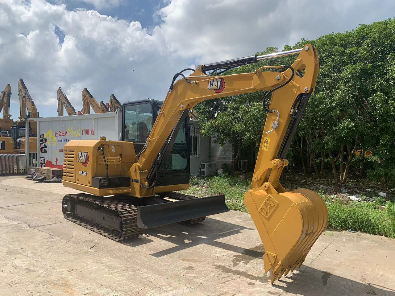 Caterpillar Secondhand Excavator CAT 305.5E2 - Ekskavator perayap: gambar 2 Caterpillar Secondhand Excavator CAT 305.5E2 - Ekskavator perayap: gambar 2