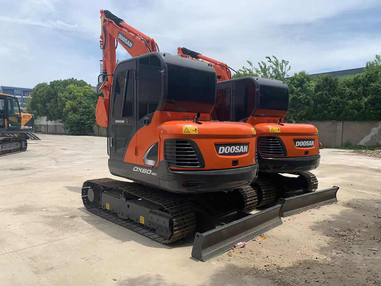 DOOSAN DX60 Good price 6 ton Small Excavator - Ekskavator perayap: gambar 3 DOOSAN DX60 Good price 6 ton Small Excavator - Ekskavator perayap: gambar 3