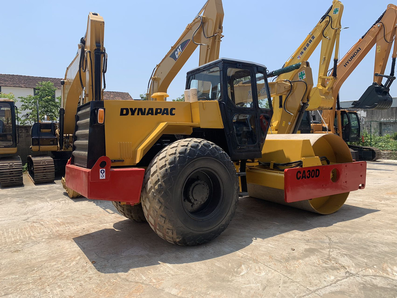 Dynapac CA30D Secondhand Vibratory Road Roller - Roller jalan: gambar 1 Dynapac CA30D Secondhand Vibratory Road Roller - Roller jalan: gambar 1