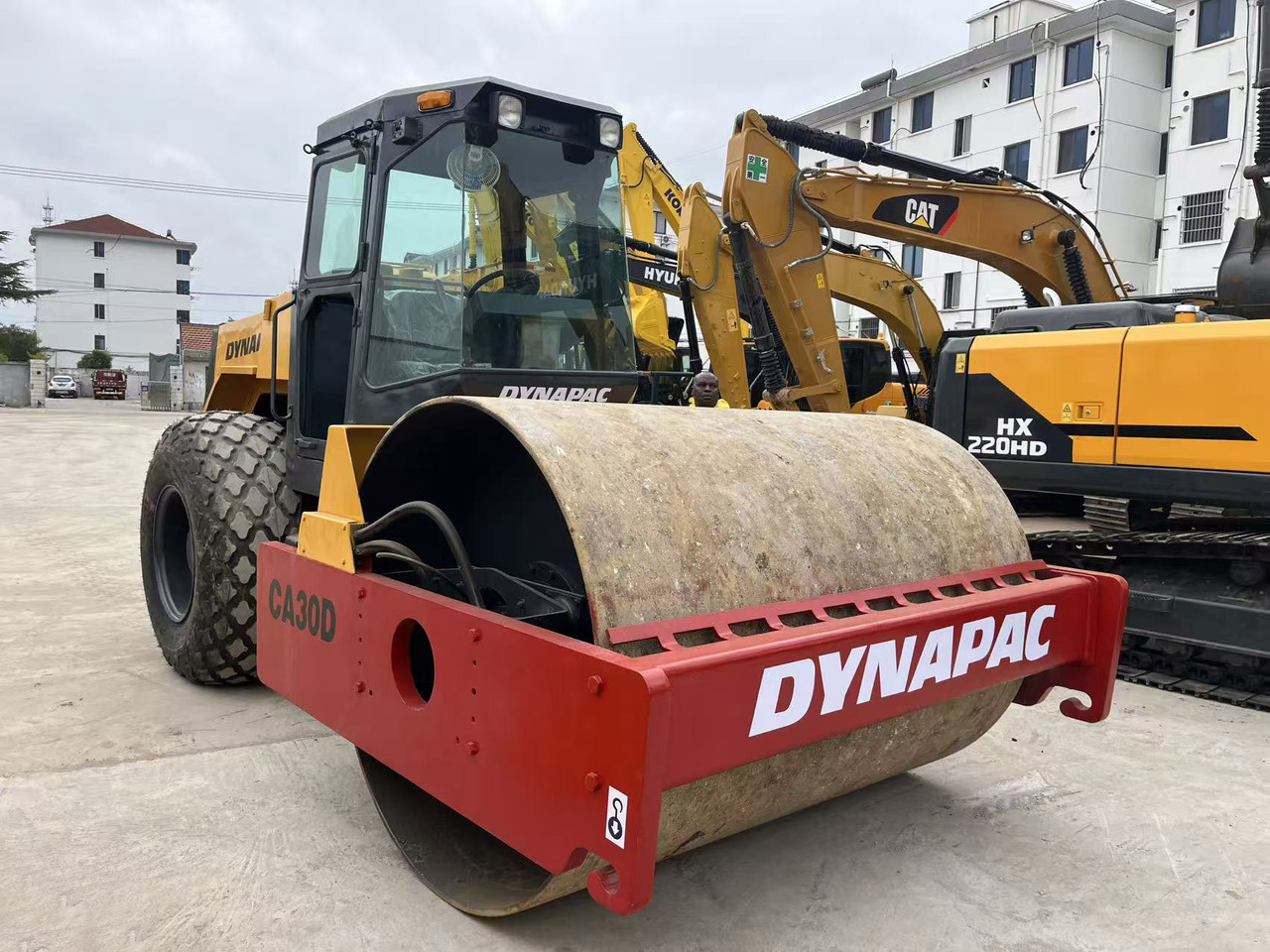 Dynapac Vibratory Road roller CA30D, CA25D Good Price on Sale - Roller jalan: gambar 2 Dynapac Vibratory Road roller CA30D, CA25D Good Price on Sale - Roller jalan: gambar 2