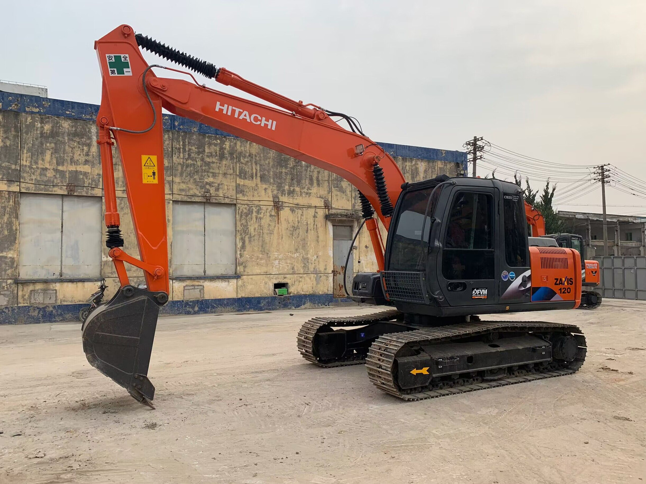 Hitachi Excavator ZX120 Good Price Used Excavator 12 ton Capacity - Ekskavator perayap: gambar 1 Hitachi Excavator ZX120 Good Price Used Excavator 12 ton Capacity - Ekskavator perayap: gambar 1