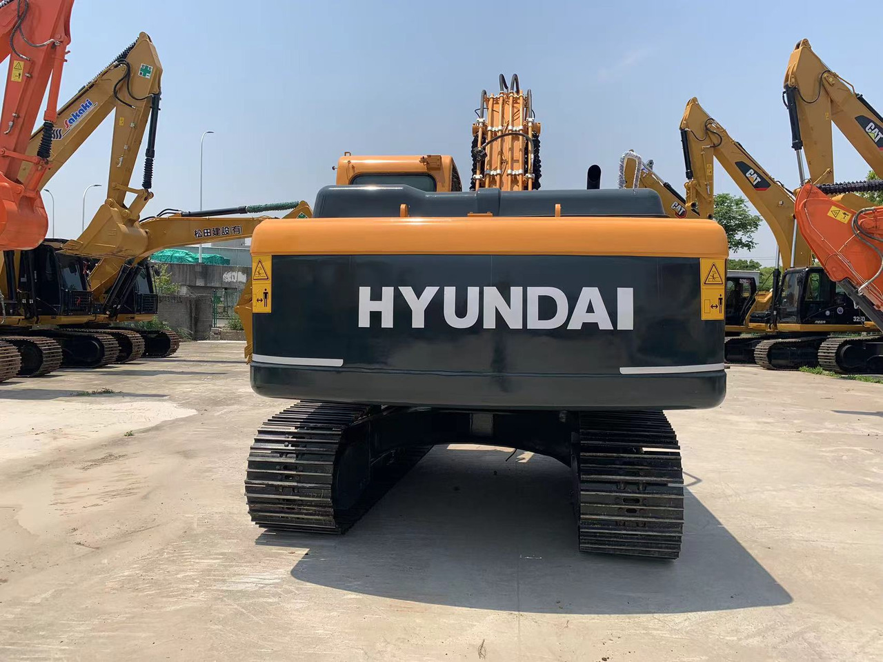 Hyundai 22 ton Excavator 220LC-9S Good Condition Construction Machine - Ekskavator perayap: gambar 5 Hyundai 22 ton Excavator 220LC-9S Good Condition Construction Machine - Ekskavator perayap: gambar 5