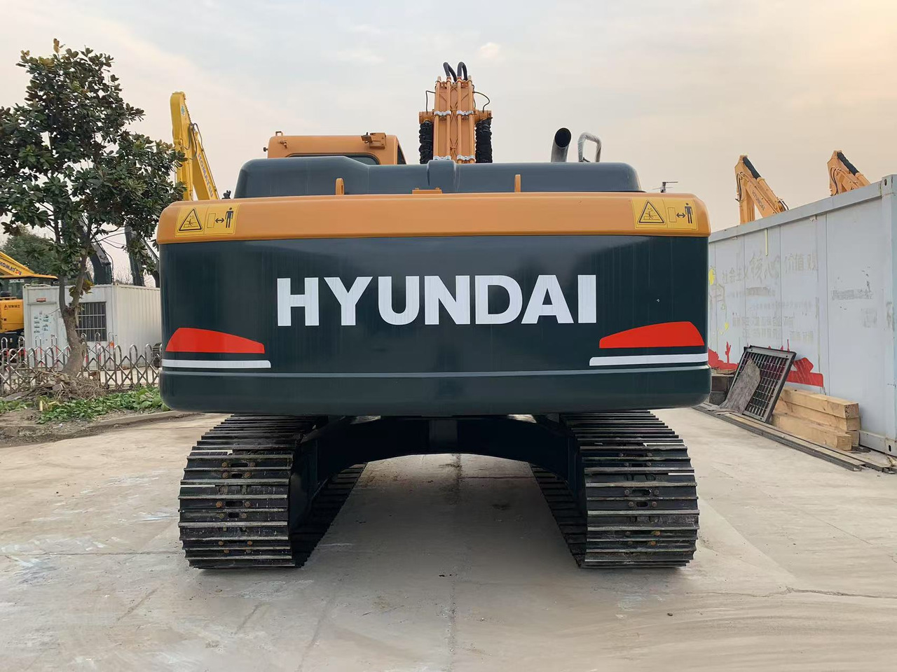 Hyundai Excavator 220LC-9S Secondhand Korea Machine - Ekskavator perayap: gambar 4 Hyundai Excavator 220LC-9S Secondhand Korea Machine - Ekskavator perayap: gambar 4
