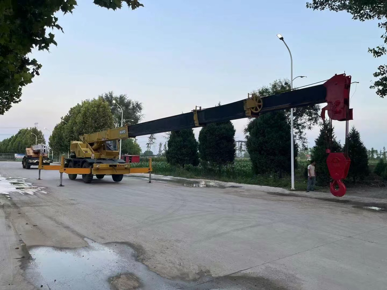 KATO KR250 Good Price 25 ton Rough Terrain Crane - Derek bergerak: gambar 5 KATO KR250 Good Price 25 ton Rough Terrain Crane - Derek bergerak: gambar 5