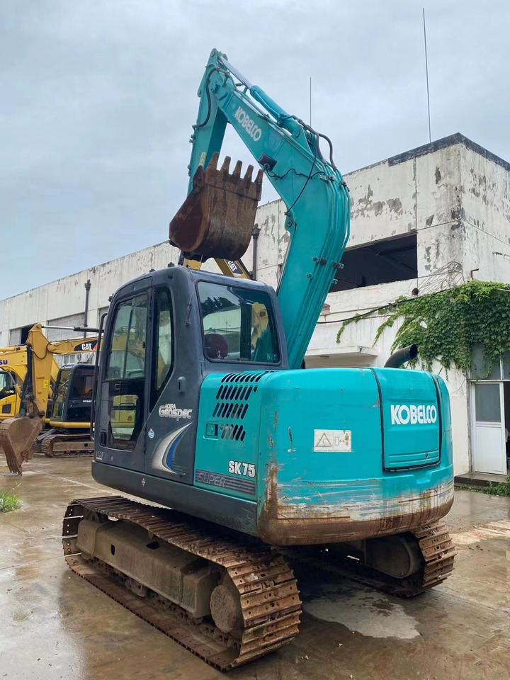 Kobelco SK75, SK55 Original Condition Japan Excavator - Ekskavator perayap: gambar 4 Kobelco SK75, SK55 Original Condition Japan Excavator - Ekskavator perayap: gambar 4