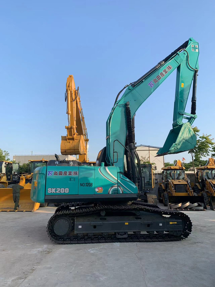 Kobelco Secondhand Excavator SK200 Cheap price - Ekskavator perayap: gambar 4 Kobelco Secondhand Excavator SK200 Cheap price - Ekskavator perayap: gambar 4