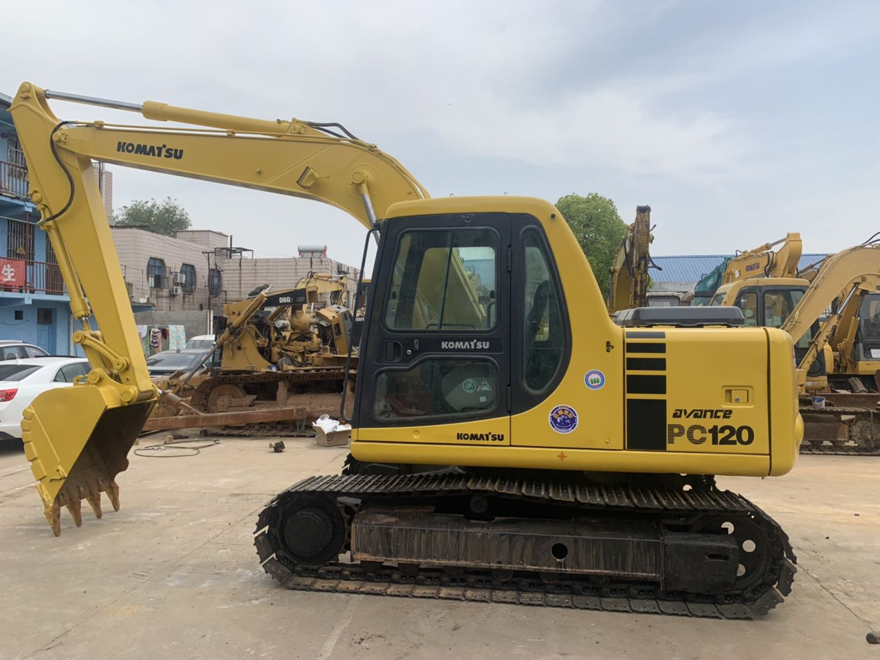 Komatsu PC120 Secondhand Excavator Good Price on Sale - Ekskavator perayap: gambar 1 Komatsu PC120 Secondhand Excavator Good Price on Sale - Ekskavator perayap: gambar 1