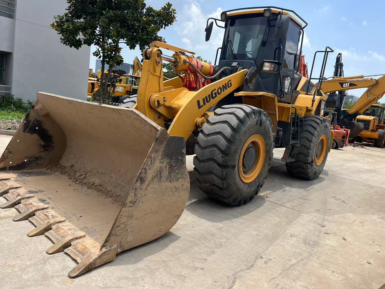 LIUGONG CLG856H Original Condition 5 ton Payloader - Wheel loader: gambar 4 LIUGONG CLG856H Original Condition 5 ton Payloader - Wheel loader: gambar 4