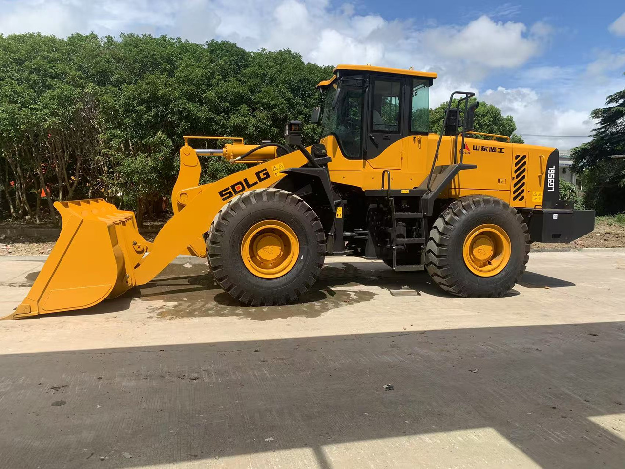 SDLG 5 ton Front Loader LG956L, LG956F, LG958F - Wheel loader: gambar 2 SDLG 5 ton Front Loader LG956L, LG956F, LG958F - Wheel loader: gambar 2
