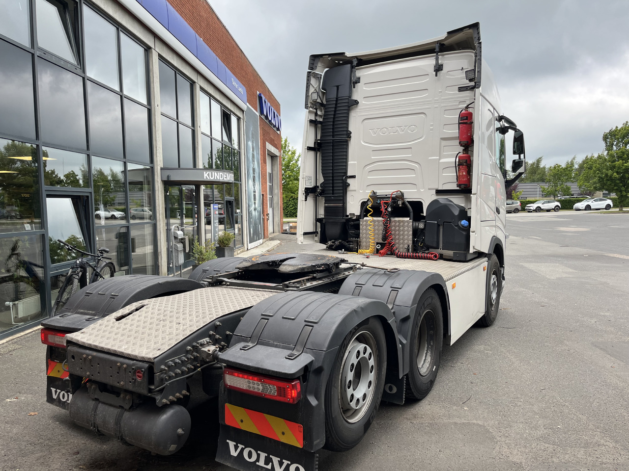 Volvo FH 500TC 6x2 - Tractor head: gambar 4 Volvo FH 500TC 6x2 - Tractor head: gambar 4