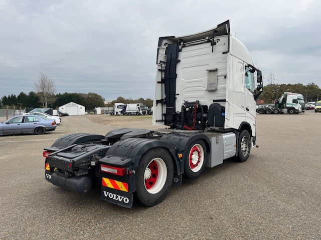 Volvo FH500TC 6x2 - Tractor head: gambar 3 Volvo FH500TC 6x2 - Tractor head: gambar 3