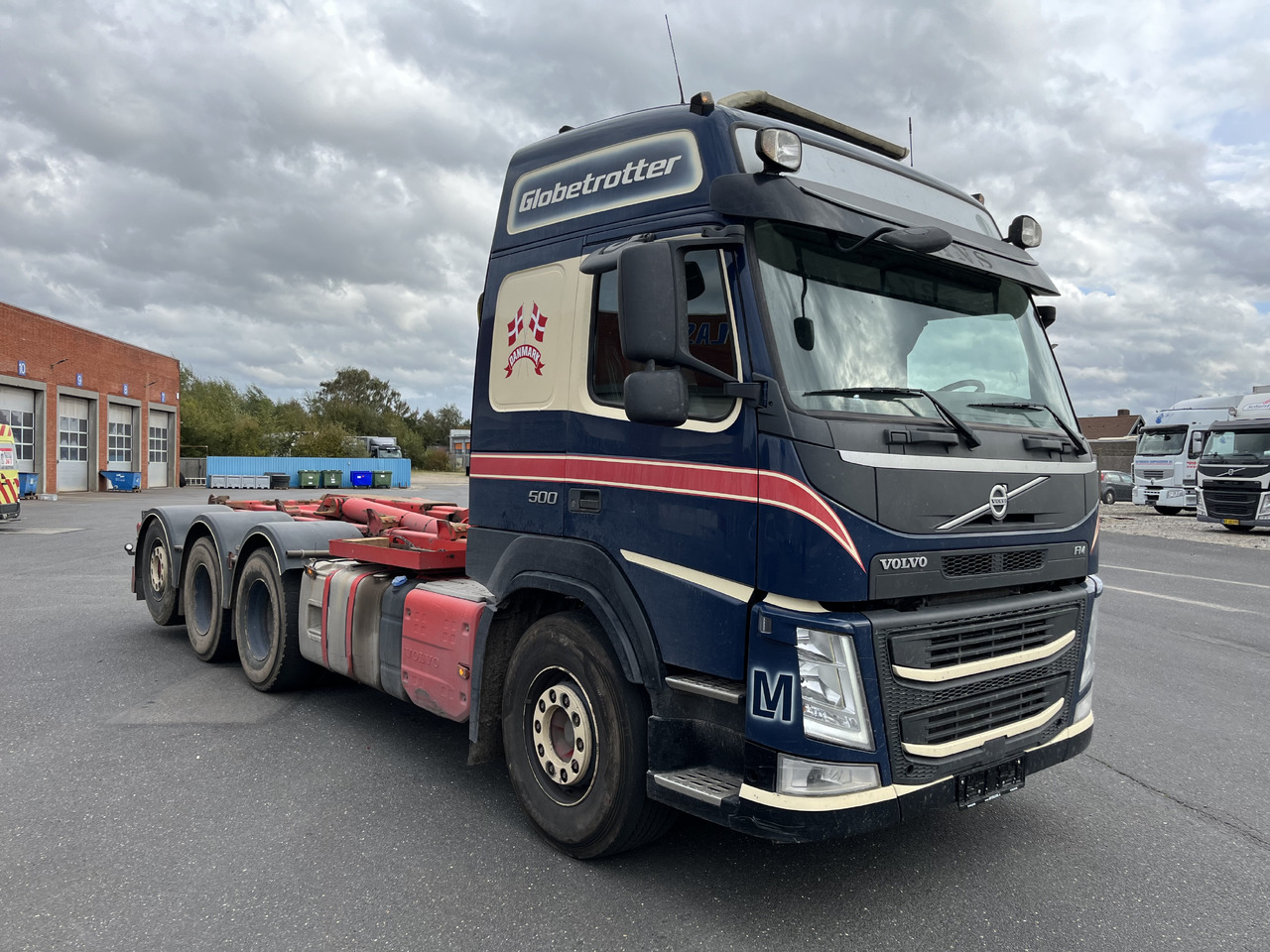 Volvo FM 500 8x4 - Hook lift: gambar 3 Volvo FM 500 8x4 - Hook lift: gambar 3