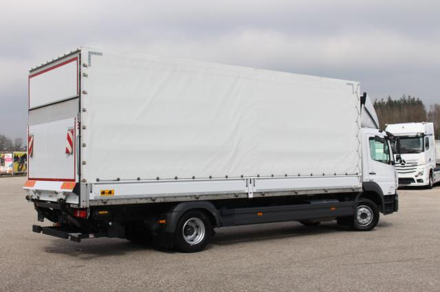 Mercedes-Benz Atego 1224 L - Truk dengan terpal samping: gambar 4 Mercedes-Benz Atego 1224 L - Truk dengan terpal samping: gambar 4