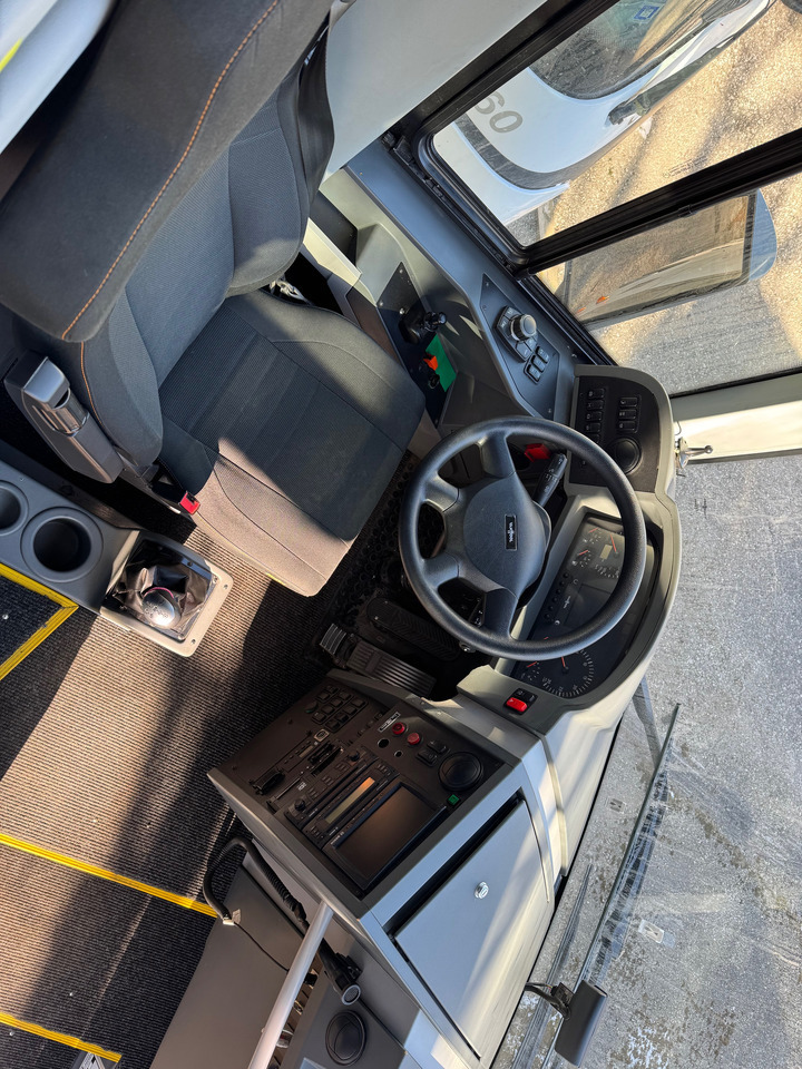 Bus pariwisata Van Hool EX17H: gambar 11