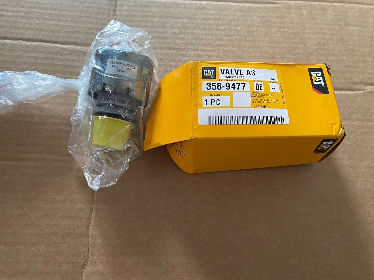 Caterpillar 6015B 6020B Valve 358-9477 3589477 - Suku cadang untuk Truk: gambar 1 Caterpillar 6015B 6020B Valve 358-9477 3589477 - Suku cadang untuk Truk: gambar 1