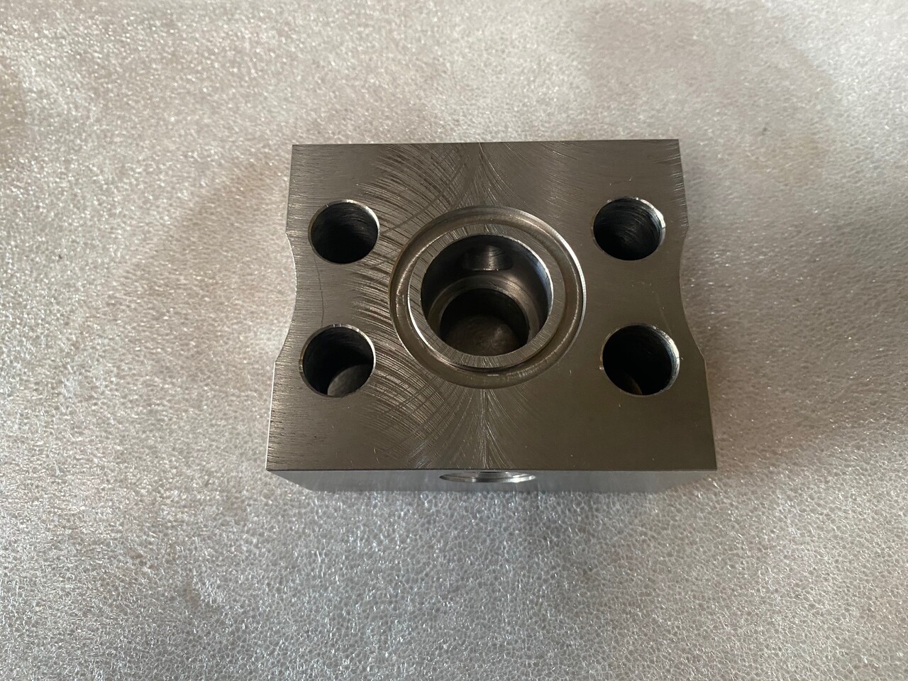 O&K Terex RH90 Flange 1754496 4018570 509-4542 - Suku cadang: gambar 3 O&K Terex RH90 Flange 1754496 4018570 509-4542 - Suku cadang: gambar 3