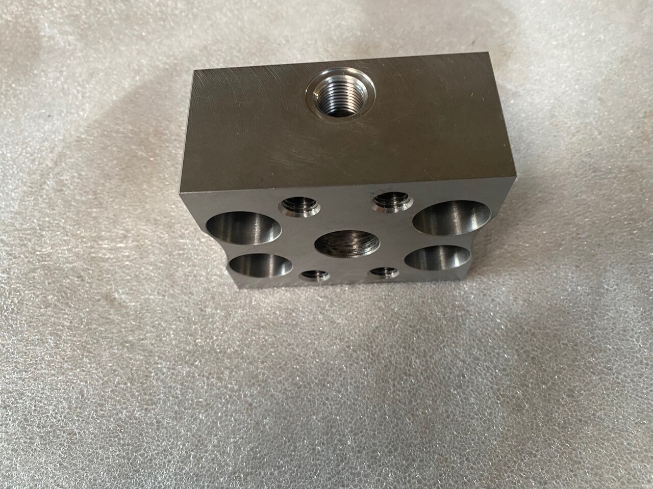 O&K Terex RH90 Flange 1754496 4018570 509-4542 - Suku cadang: gambar 2 O&K Terex RH90 Flange 1754496 4018570 509-4542 - Suku cadang: gambar 2