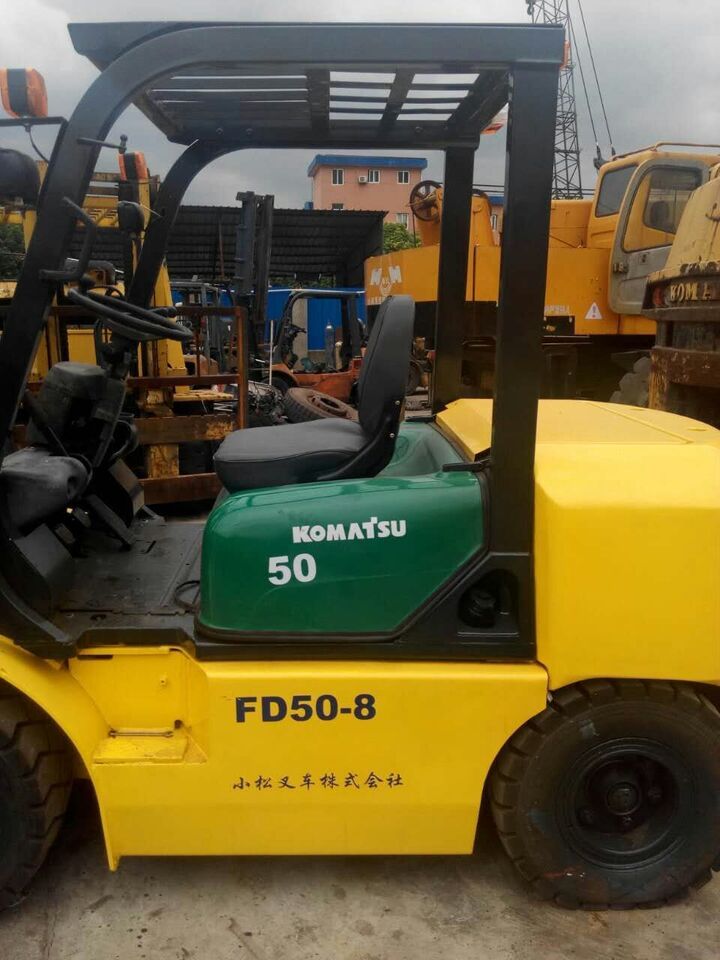 Komatsu FD50 - Forklift: gambar 2 Komatsu FD50 - Forklift: gambar 2