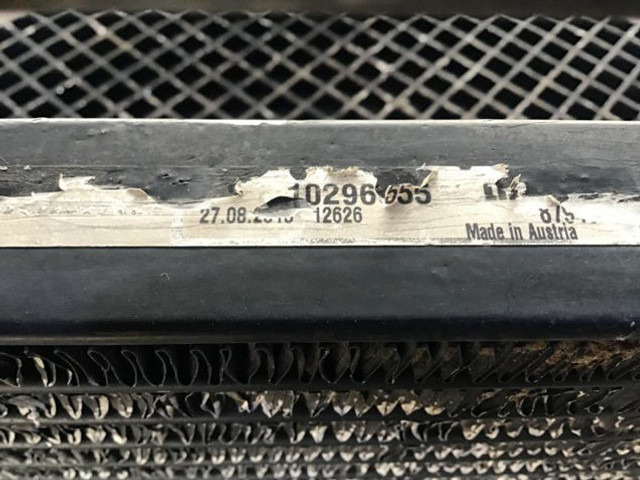 Liebherr Airco Condenser - Suku Cadang AC: gambar 3 Liebherr Airco Condenser - Suku Cadang AC: gambar 3
