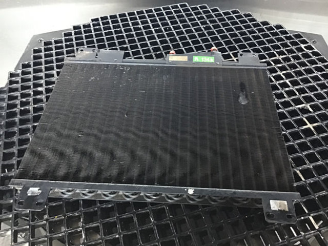 Liebherr - Suku Cadang AC: gambar 1 Liebherr - Suku Cadang AC: gambar 1