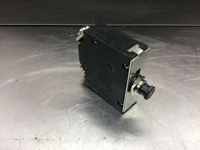 Liebherr Cable Protection switch - Sistem listrik: gambar 1 Liebherr Cable Protection switch - Sistem listrik: gambar 1