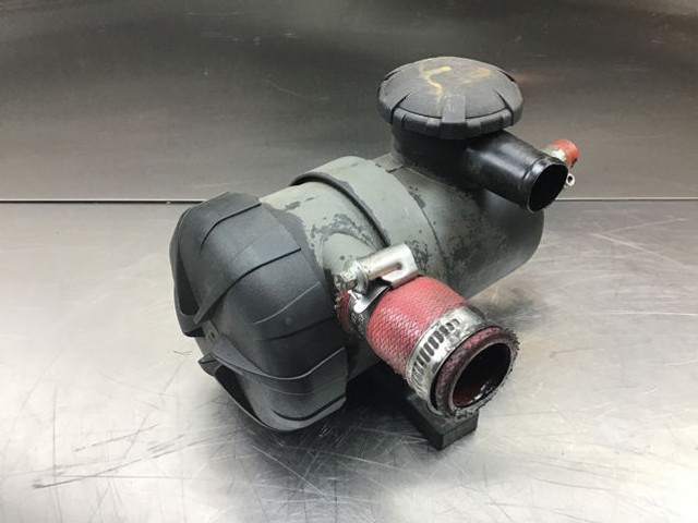 Liebherr Crankcase Breather - Suku Cadang Mesin: gambar 1 Liebherr Crankcase Breather - Suku Cadang Mesin: gambar 1