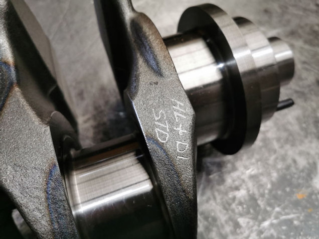 Liebherr Crankshaft D934L - Poros engkol: gambar 2 Liebherr Crankshaft D934L - Poros engkol: gambar 2