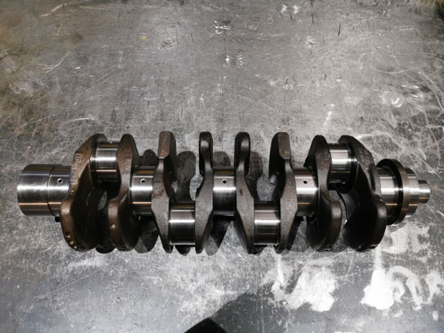 Liebherr Crankshaft D934S - Poros engkol: gambar 1 Liebherr Crankshaft D934S - Poros engkol: gambar 1