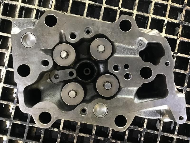 Liebherr Cylinderhead - Blok silinder: gambar 1 Liebherr Cylinderhead - Blok silinder: gambar 1