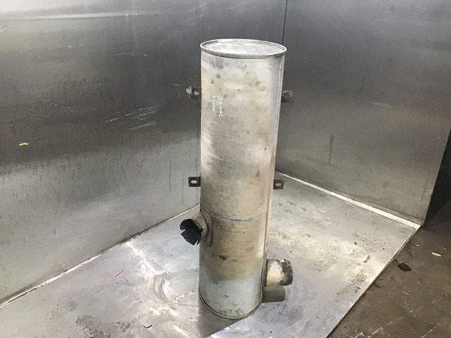 Liebherr Exhaust Silencer - Knalpot: gambar 4 Liebherr Exhaust Silencer - Knalpot: gambar 4