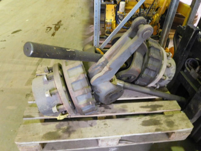 Liebherr Final Drive - Penangguhan: gambar 1 Liebherr Final Drive - Penangguhan: gambar 1