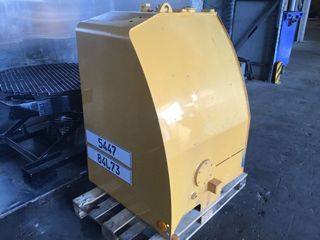 Liebherr Fuel Tank - Tangki bahan bakar: gambar 1 Liebherr Fuel Tank - Tangki bahan bakar: gambar 1