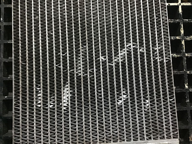 Liebherr Fuelcooler - Pendingin oli: gambar 4 Liebherr Fuelcooler - Pendingin oli: gambar 4