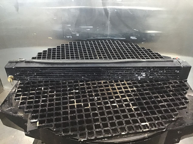 Liebherr Fuelcooler - Pendingin oli: gambar 1 Liebherr Fuelcooler - Pendingin oli: gambar 1