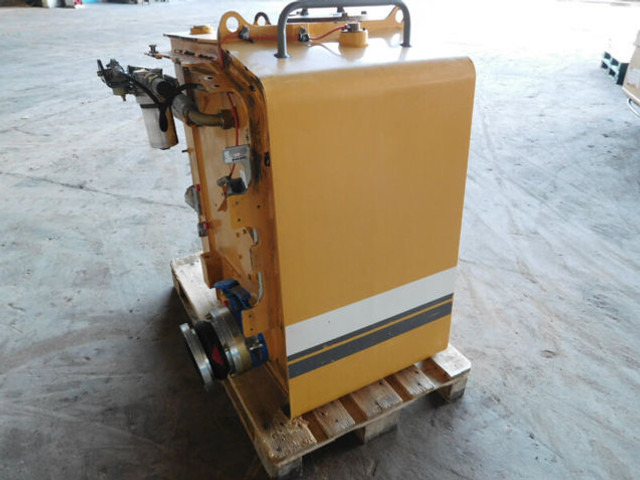 Liebherr Hydraulic Tank - Tangki hidrolik: gambar 1 Liebherr Hydraulic Tank - Tangki hidrolik: gambar 1
