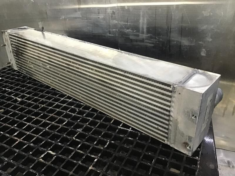 Liebherr Inter Cooler - Intercooler: gambar 2 Liebherr Inter Cooler - Intercooler: gambar 2